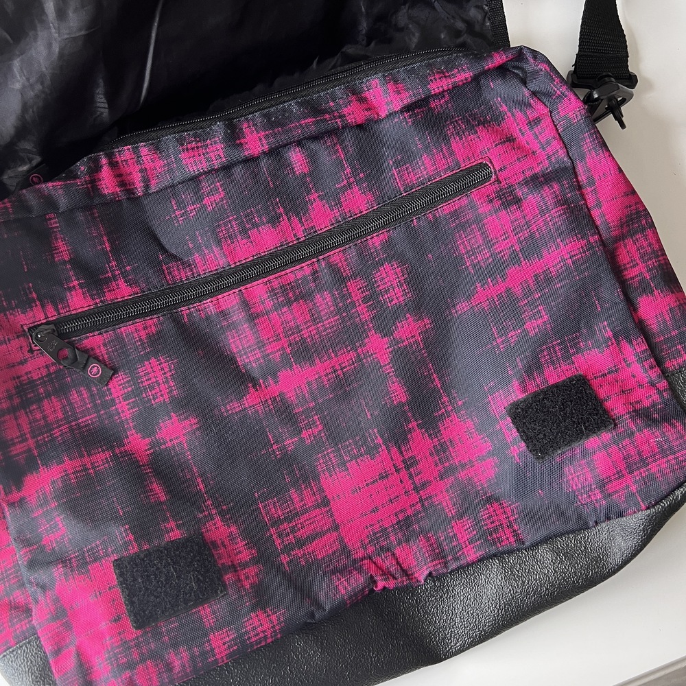 Hot Tuna pink black crossbody satchel bag - Picture 3 of 13